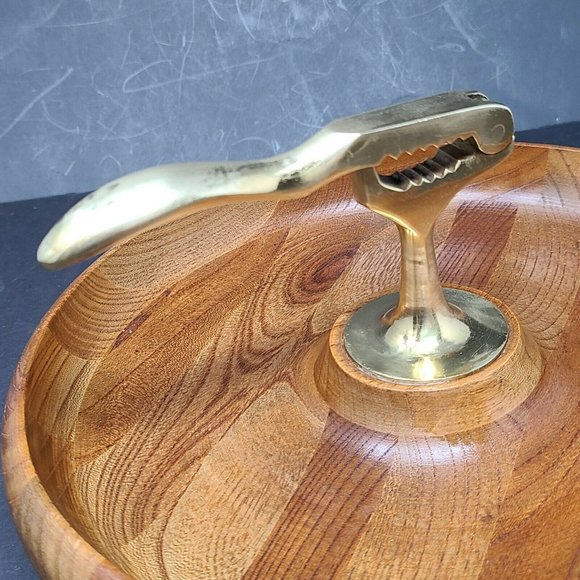Vintage MCM Wooden Walnut Bowl Brass Nutcracker Mid Century Modern Decor - Picture 6 of 8